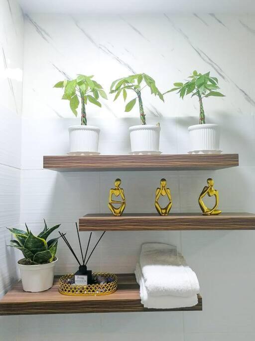 Cozy Studio Unit At Sun Residences Quezon City Eksteriør billede