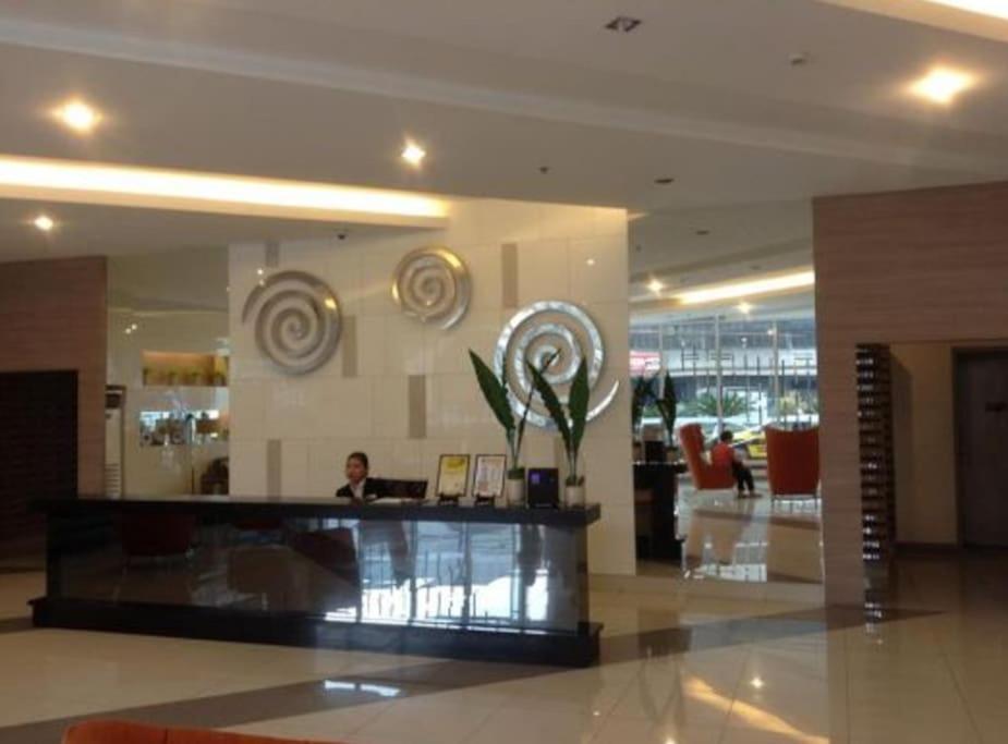 Cozy Studio Unit At Sun Residences Quezon City Eksteriør billede